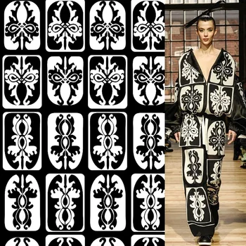 2021 Черно-белая таинственная бумага - вырезанная искусственная шелковая ткань цифровая печать ткань платье рубашка ткань на заказ